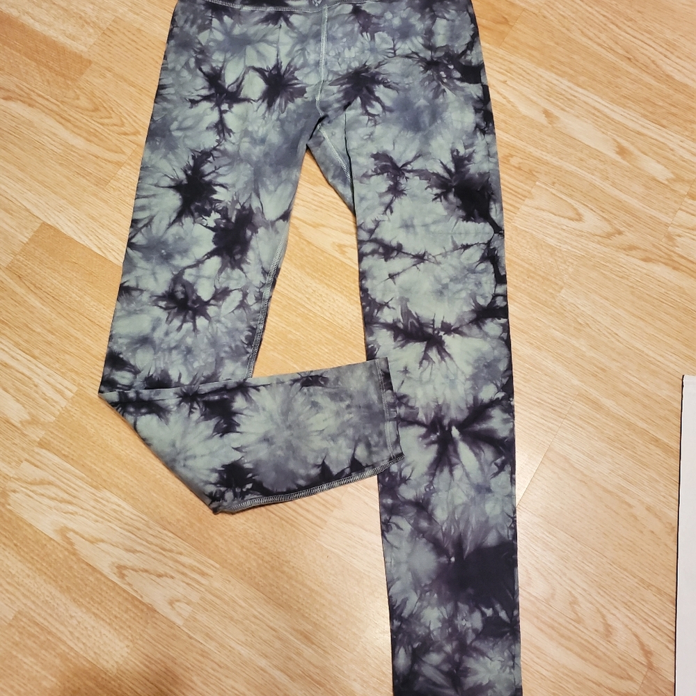 SO tyedye leggings